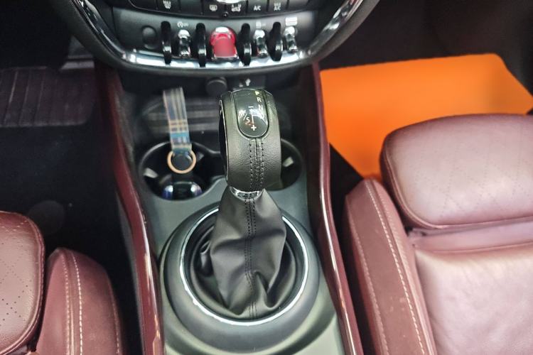Used MINI Clubman 2018 1.5T COOPER Artist Gear Lever