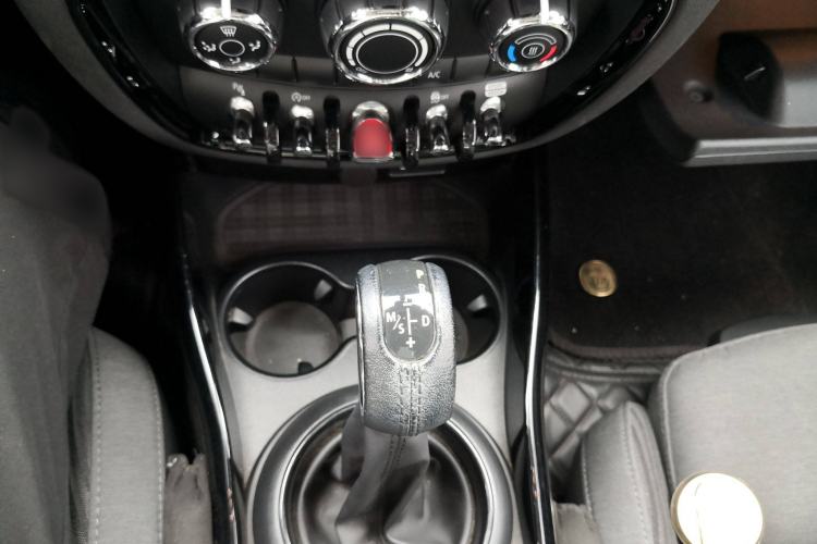 Used MINI Clubman 2018 1.5T COOPER Classic Edition Gear Lever