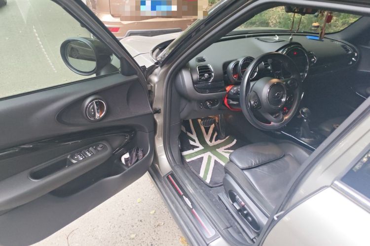 Used MINI Clubman 2018 1.5T COOPER Racing Driver Interior 3