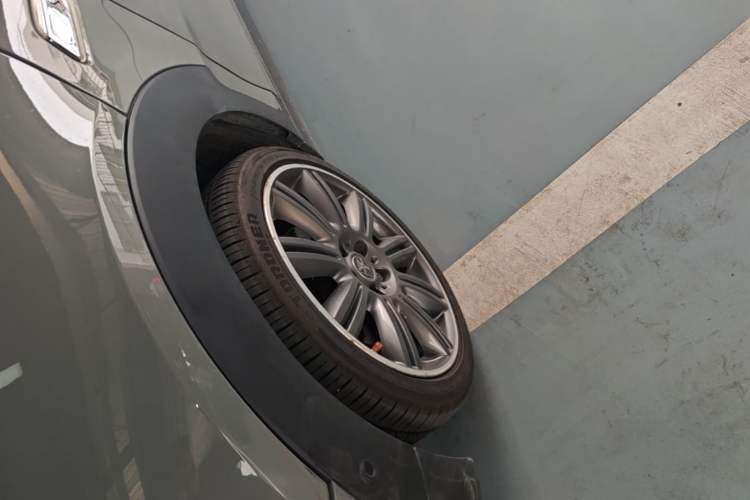 Used MINI Clubman 2018 2.0T COOPER S Artist Left Front Wheel Hub