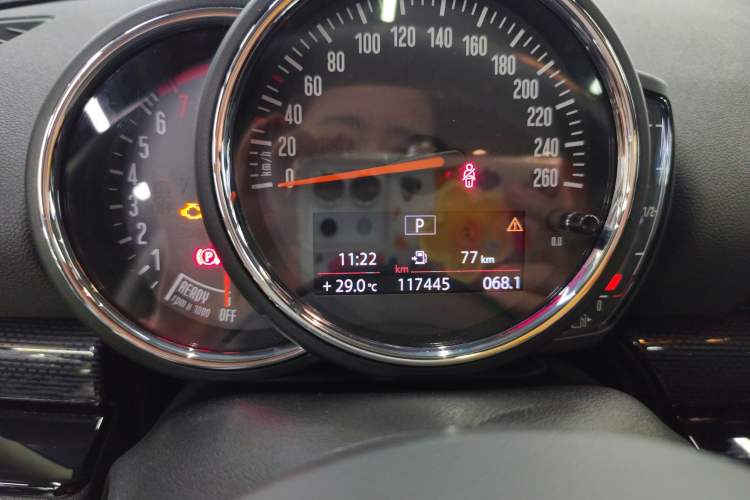 Used MINI Clubman 2018 2.0T COOPER S Artist Odometer Close Up