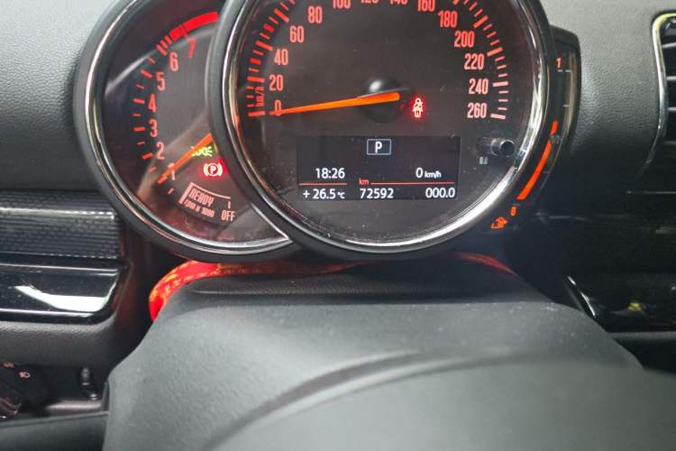 Used MINI Clubman 2018 1.5T COOPER Racing Driver Odometer Close Up