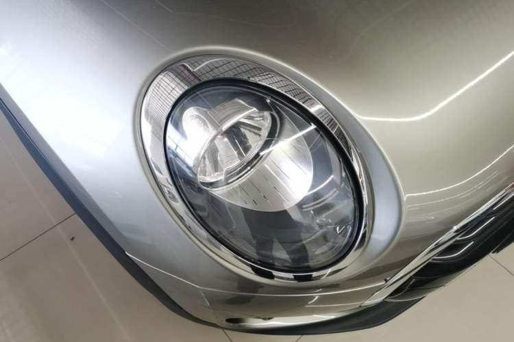 Used MINI Clubman 2018 1.5T COOPER Classic Edition Right Front Headlight