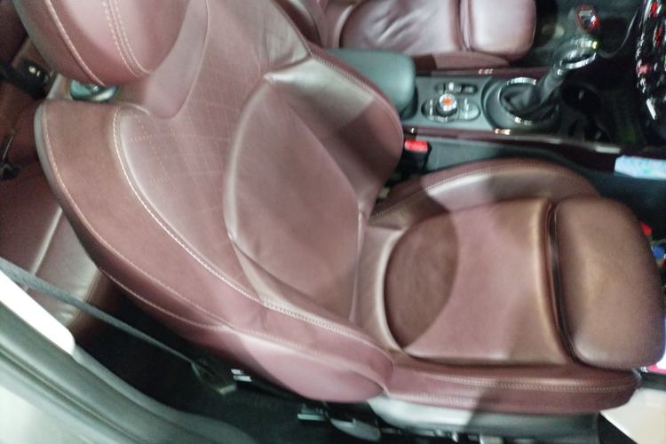 Used MINI Clubman 2018 1.5T COOPER Artist Right Front Seat