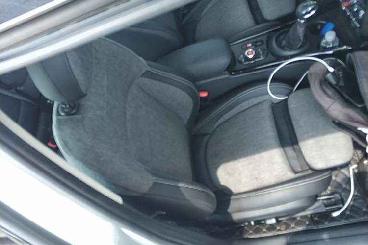 Used MINI Clubman 2018 1.5T COOPER Classic Edition Right Front Seat