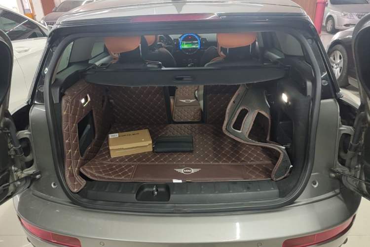Used MINI Clubman 2018 1.5T COOPER Classic Edition Trunk