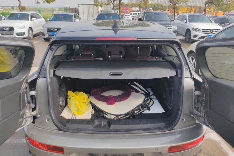Used MINI Clubman 2018 1.5T COOPER Artist Trunk