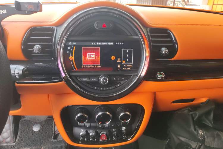 Used MINI Clubman 2018 2.0T COOPER S Classic Edition Audio And AC Panel