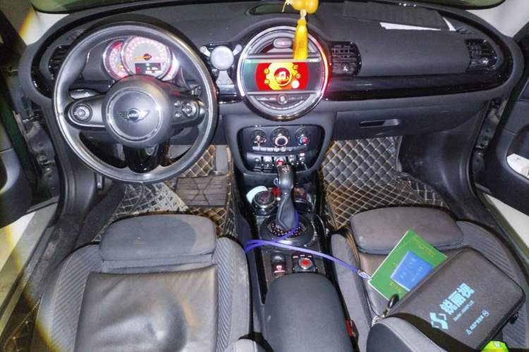 Used MINI Clubman 2018 1.5T COOPER Classic Edition Audio And AC Panel
