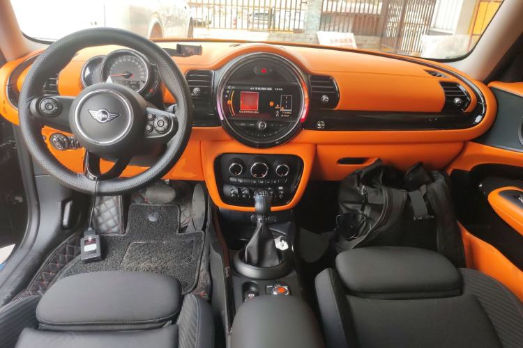 Used MINI Clubman 2018 2.0T COOPER S Classic Edition Center Console