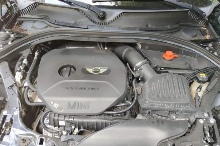 Used MINI Clubman 2018 1.5T COOPER Racing Driver Engine Bay