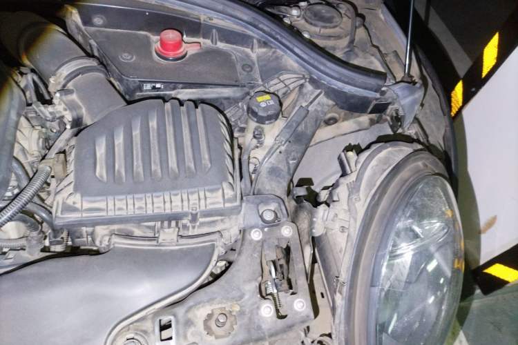 Used MINI Clubman 2018 1.5T COOPER Classic Edition Engine Bay Left