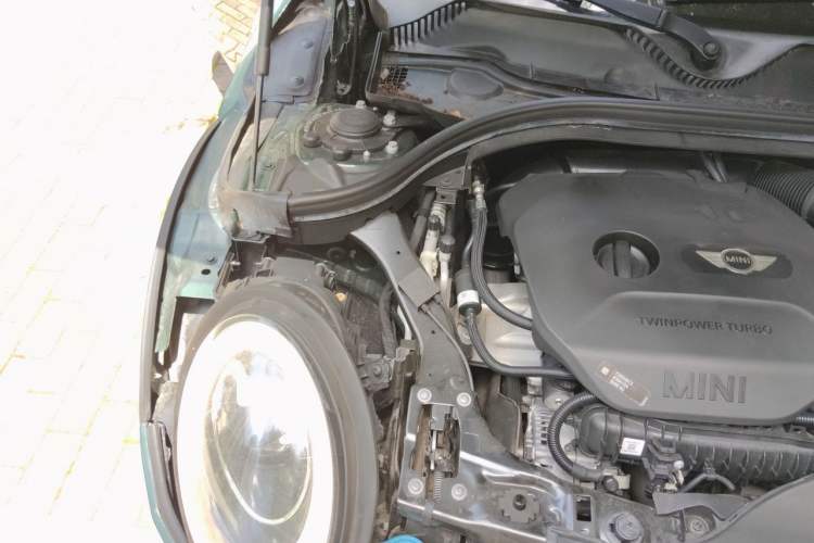 Used MINI Clubman 2018 1.5T COOPER Racing Driver Engine Bay Right
