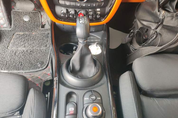 Used MINI Clubman 2018 2.0T COOPER S Classic Edition Gear Lever