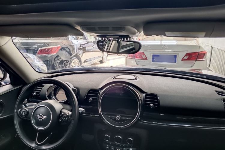 Used MINI Clubman 2018 2.0T COOPER S Classic Edition Interior 4
