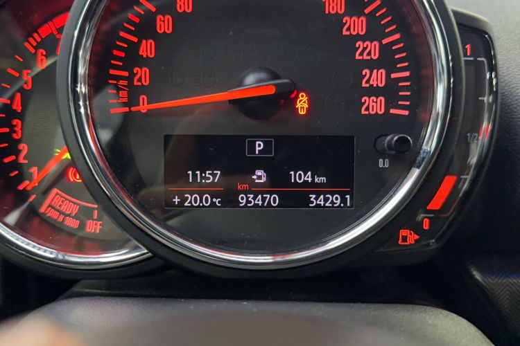 Used MINI Clubman 2018 2.0T COOPER S Artist Odometer Close Up