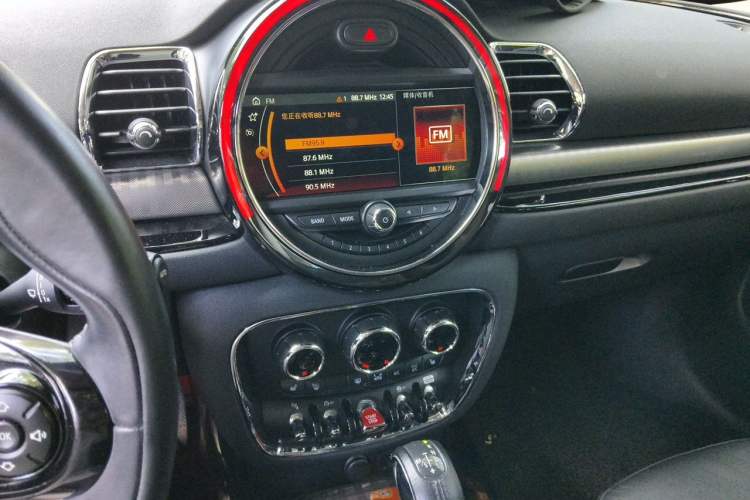 Used MINI Clubman  Audio And AC Panel