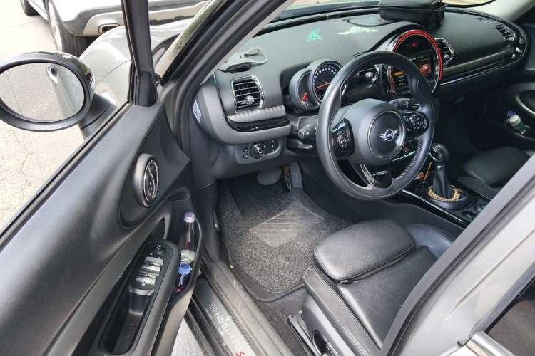 Used MINI Clubman  Driver Seat
