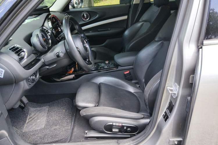Used MINI Clubman  Left Front Seat