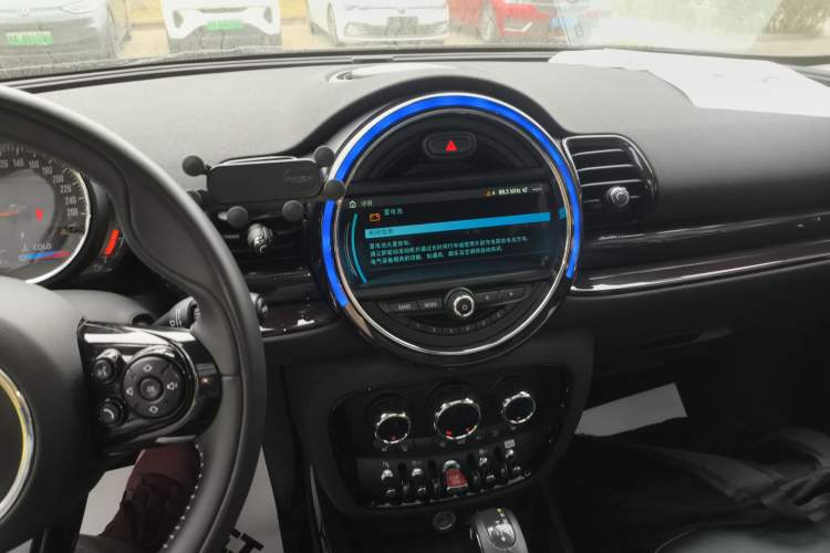 Used MINI Clubman 2018 2.0T COOPER S Artist Audio And AC Panel