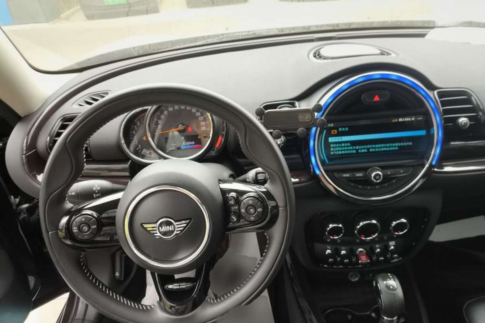 Used MINI Clubman 2018 2.0T COOPER S Artist Center Console