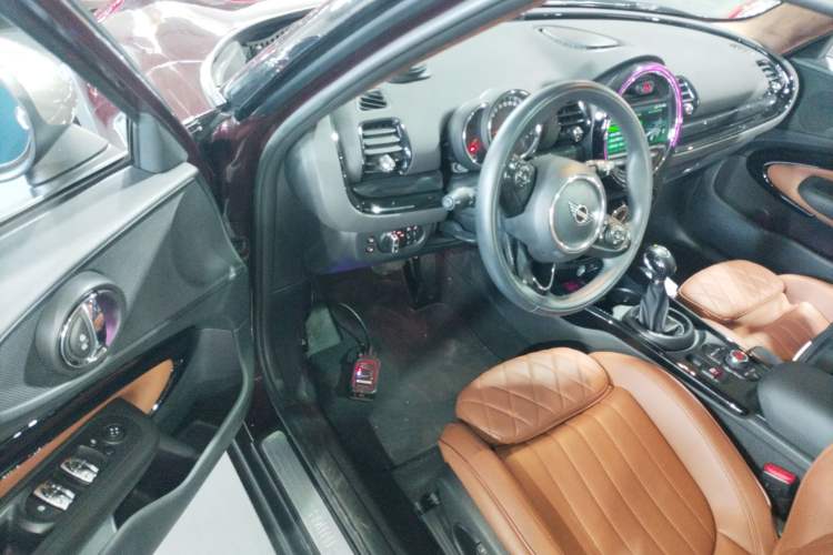Used MINI Clubman 2018 1.5T COOPER Classic Edition Driver Seat