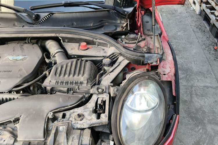 Used MINI Clubman 2018 1.5T COOPER Artist Engine Bay Left