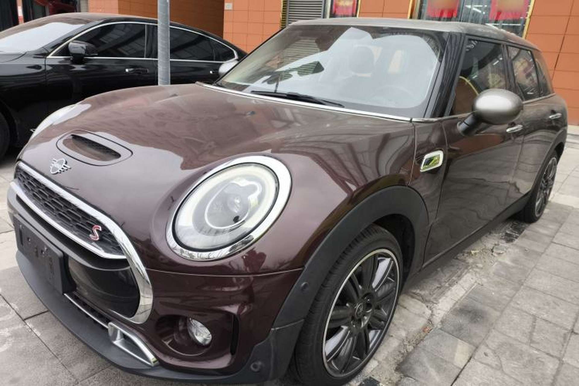 Used MINI Clubman 2018 2.0T COOPER S Artist Front Left 45 Deg