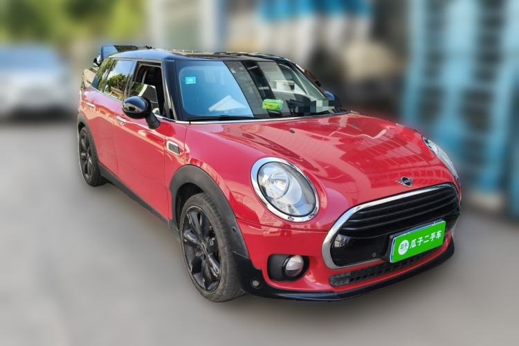 Used MINI Clubman 2018 1.5T COOPER Artist Front Right 45 Deg