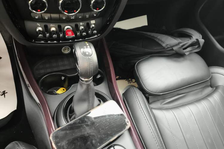 Used MINI Clubman 2018 2.0T COOPER S Artist Gear Lever