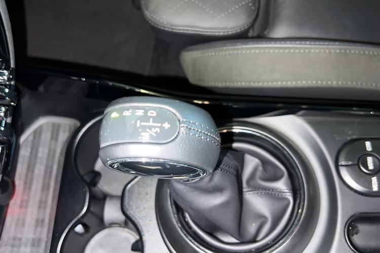 Used MINI Clubman 2018 1.5T COOPER Artist Gear Lever