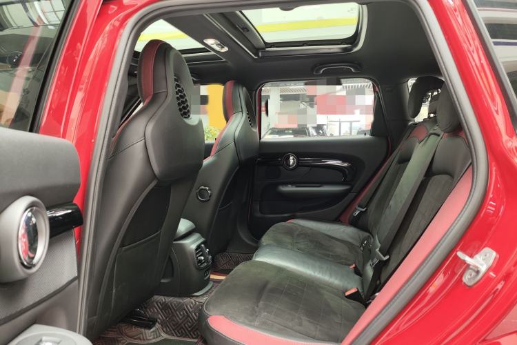 Used MINI Clubman 2018 1.5T COOPER Racing Driver Interior 2