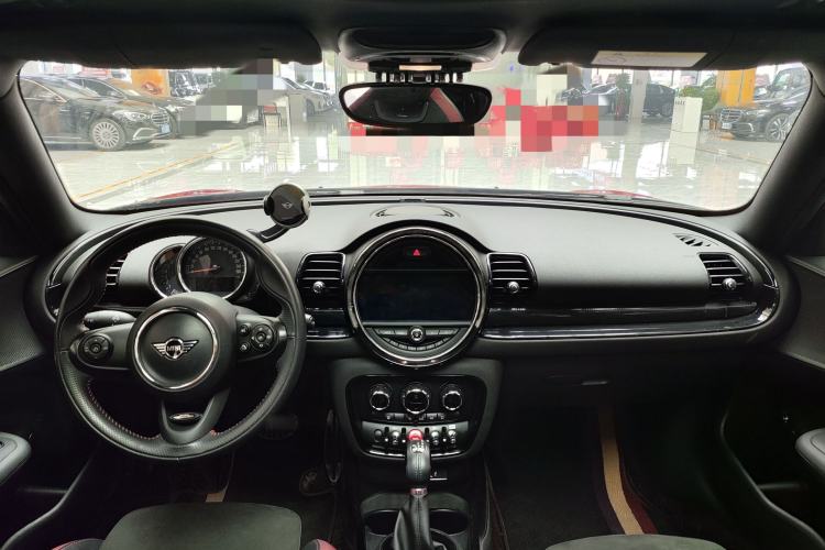 Used MINI Clubman 2018 1.5T COOPER Racing Driver Interior 3