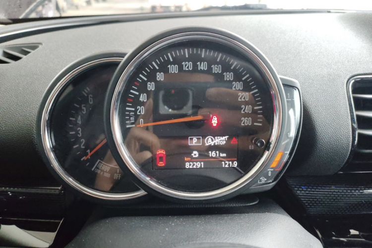 Used MINI Clubman 2018 1.5T COOPER Classic Edition Odometer Close Up