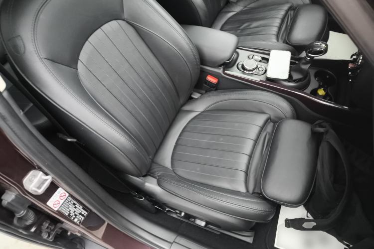 Used MINI Clubman 2018 2.0T COOPER S Artist Right Front Seat