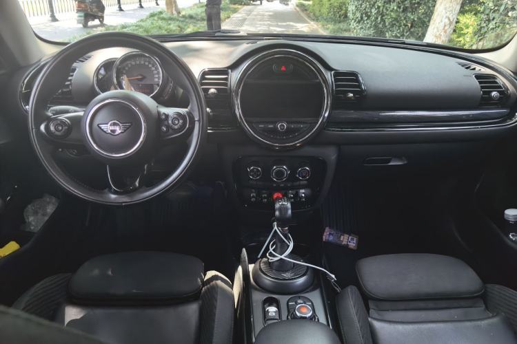 Used MINI Clubman 2018 1.5T COOPER Classic Edition Center Console
