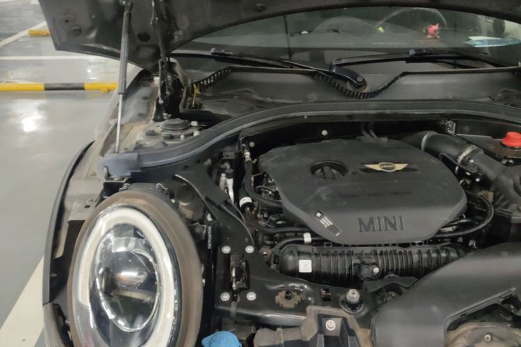 Used MINI Clubman 2018 2.0T COOPER S Artist Engine Bay Right