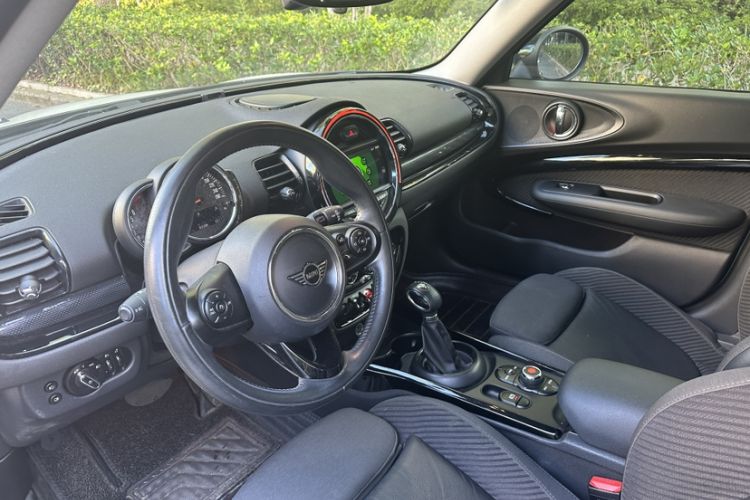 Used MINI Clubman 2018 1.5T COOPER Classic Edition Interior 3