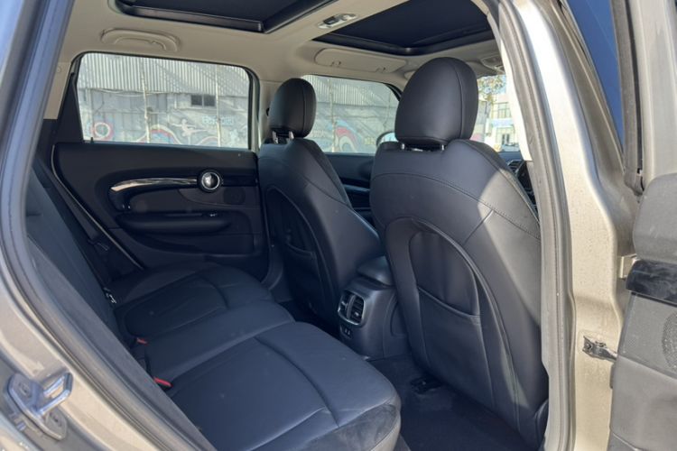 Used MINI Clubman 2018 2.0T COOPER S Artist Interior 8