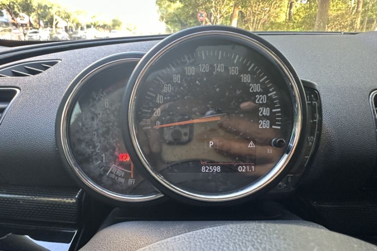 Used MINI Clubman 2018 1.5T COOPER Classic Edition Odometer Close Up