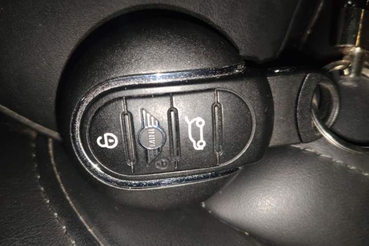 Used MINI Clubman 2018 2.0T COOPER S Artist Vehicle Key