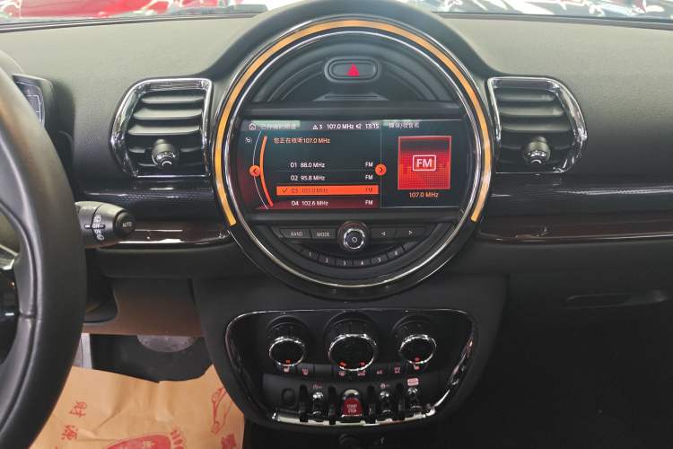 Used MINI Clubman 2018 1.5T COOPER Artist Audio And AC Panel