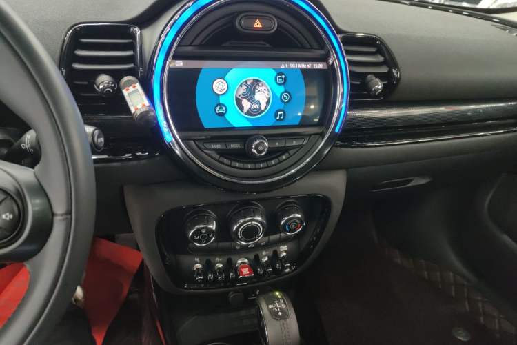 Used MINI Clubman 2018 1.5T COOPER Classic Edition Audio And AC Panel