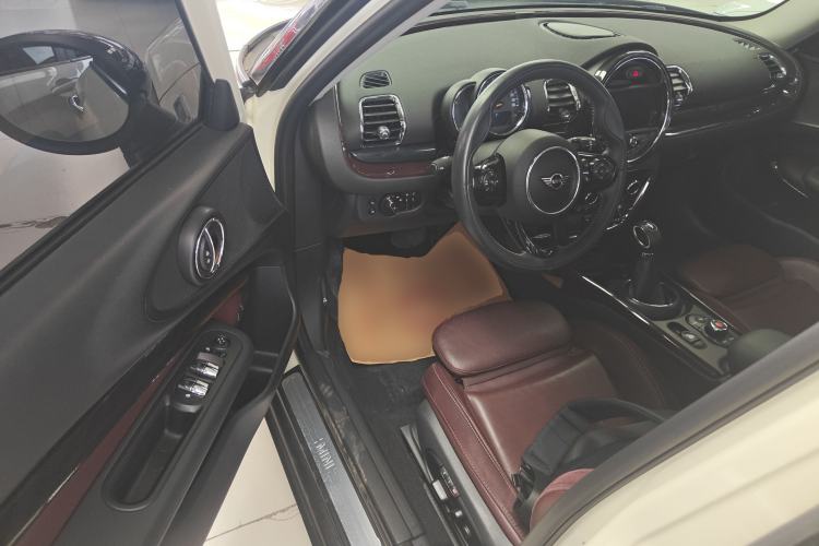 Used MINI Clubman 2018 1.5T COOPER Artist Driver Seat