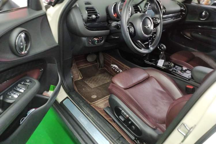 Used MINI Clubman 2018 1.5T COOPER Artist Driver Seat
