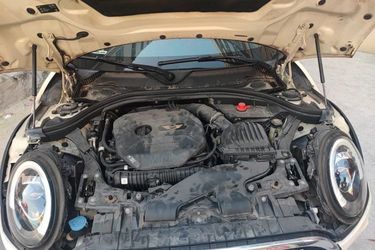 Used MINI Clubman 2018 2.0T COOPER S Artist Engine Bay