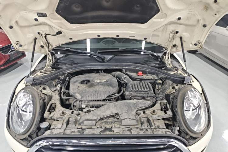 Used MINI Clubman 2018 1.5T COOPER Artist Engine Bay