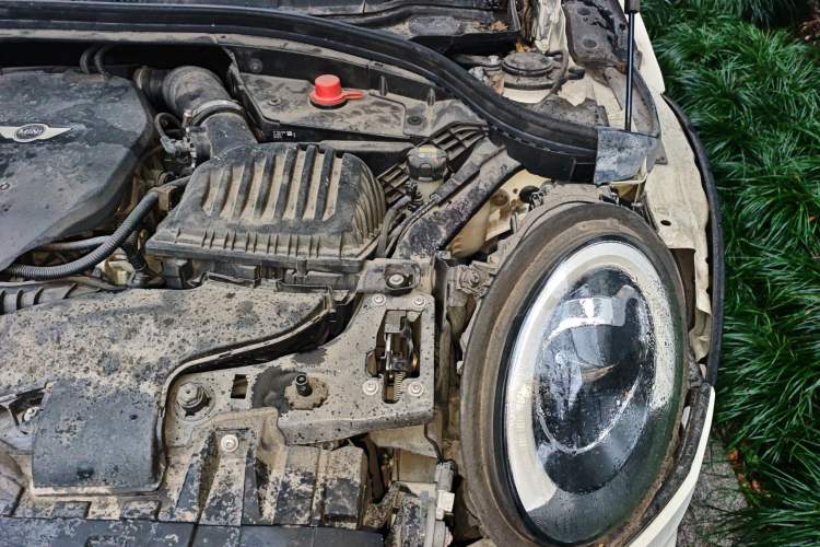 Used MINI Clubman 2018 2.0T COOPER S Artist Engine Bay Left