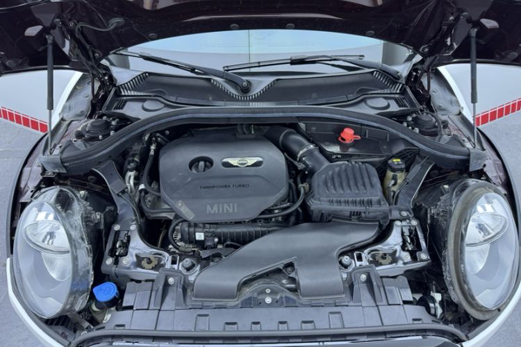 Used MINI Clubman 2018 1.5T COOPER Classic Edition Engine Bay