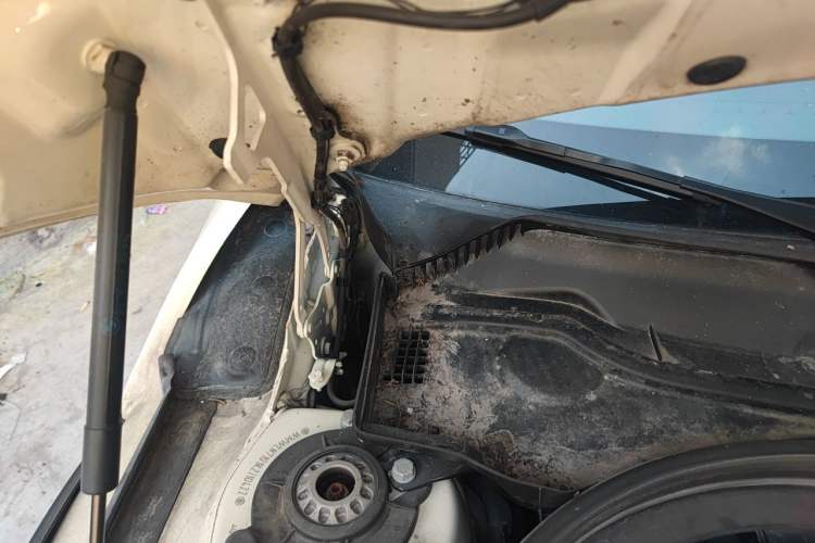 Used MINI Clubman 2018 2.0T COOPER S Artist Engine Bay Right